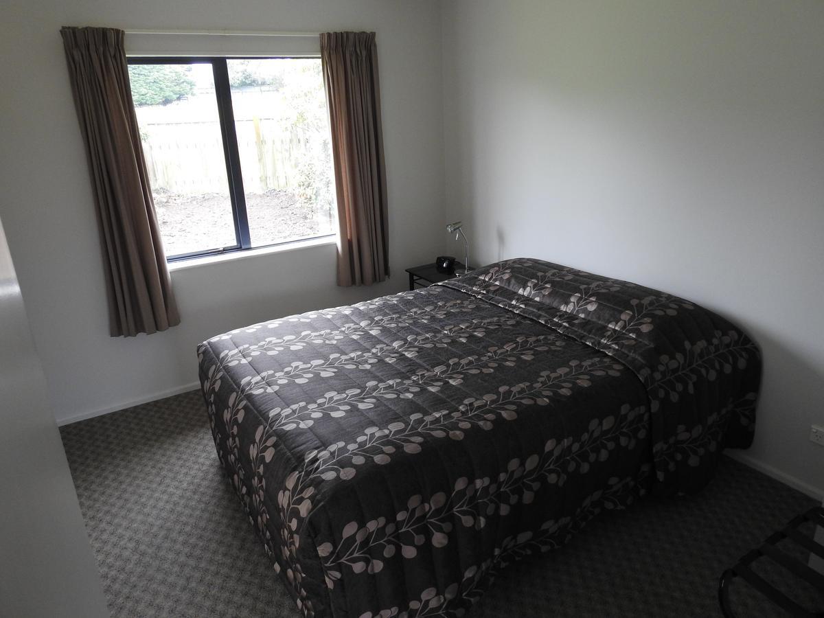 Tudor Lodge Motel Хауера Екстериор снимка